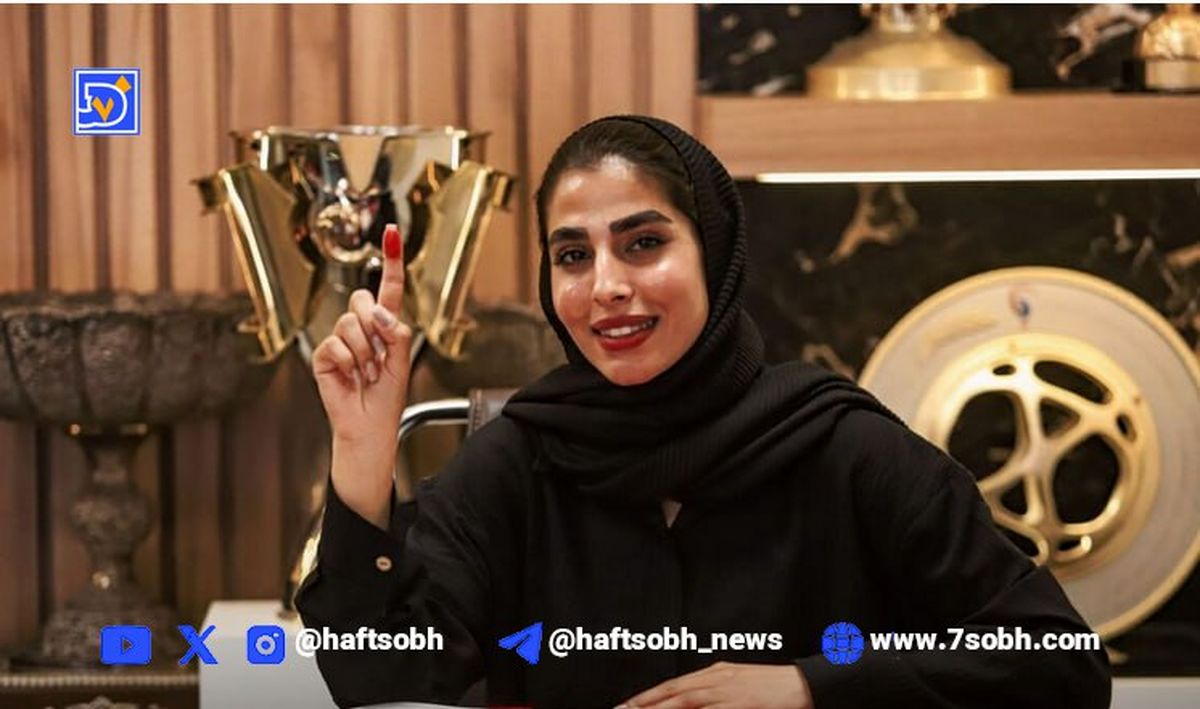 عاشقانه‌های بازیکن پرسپولیس برای همسرش روی ساق‌بند/ لیلی و مجنون جدید فوتبال