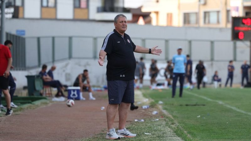 دراگان در نشست مطبوعاتی، ساپینتو در کمپ حجازی