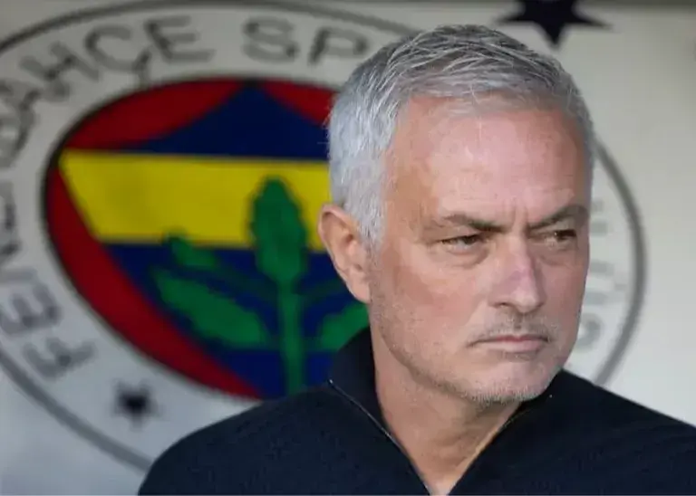 فوری؛ مورینیو از فنرباغچه اخراج شد!