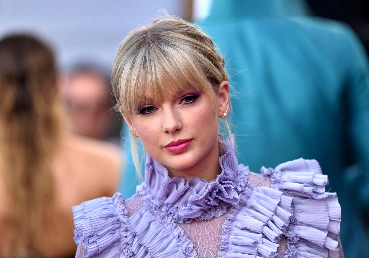 بیوگرافی تیلور سویفت + عکس