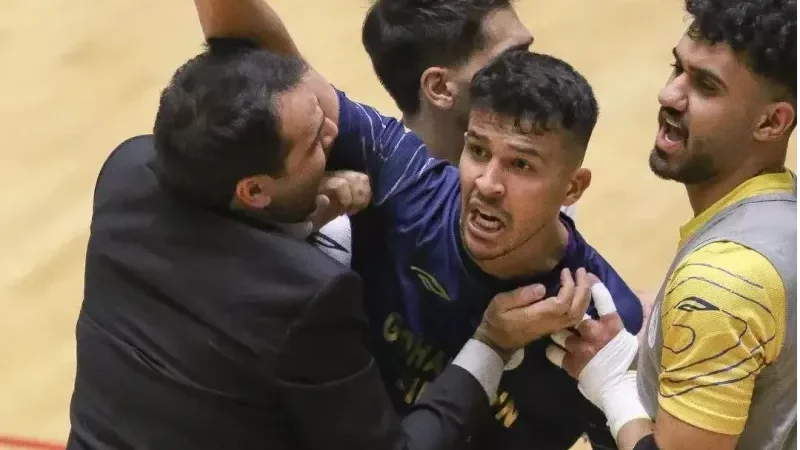 سیرجانی‌ها ساعاتی قبل از مسابقه خلع سلاح شدند