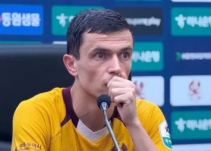 فوری: توافق استقلال و تیم کره ای، یاسر آسانی به تهران آمد