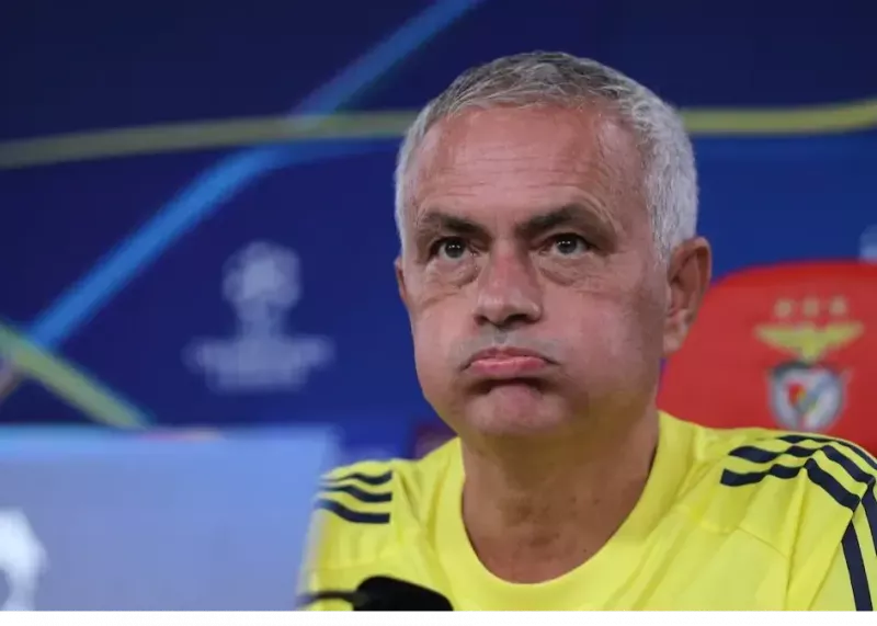 از پیش بازنده: جنجال مورینیو در کنفرانس خبری