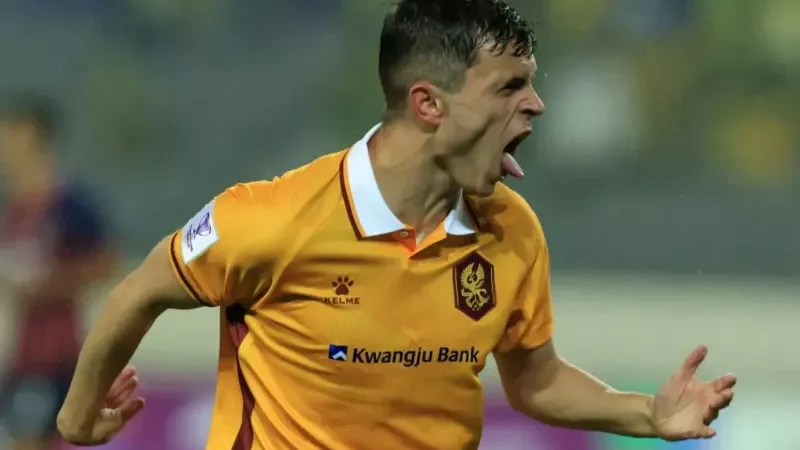 ۱۰ روز و ۲۰۰ هزار دلار، تصمیم نهایی هلدینگ برای آسانی