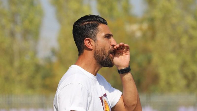 اشکهای مهاجم استقلال بعد از سرمربیگری علی دایی!