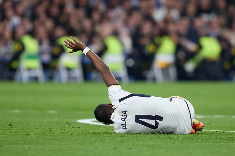 بازگشت ستاره مصدوم: من از رئال نمی‌روم