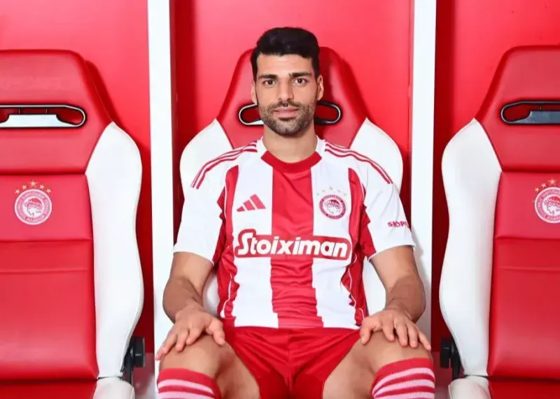 طارمی پوستر جدید از المپیاکوس گرفت