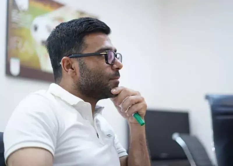 روانخواه کنار سرمربیان رقیب لبخند زد!(عکس)