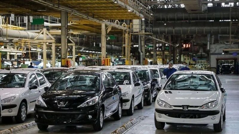قیمت خودرو داخلی و مونتاژی ۲ مهر ۱۴۰۴؛ بازار در شوک دلار و رکود سنگین