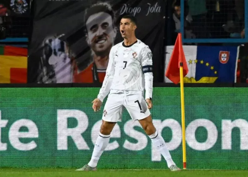 پیراهن رونالدو گران‌ترین پیراهن تاریخ فوتبال شد