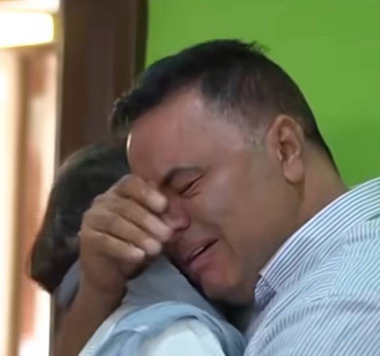 بیوگرافی آترینا فرحمند رتبه ۱ کنکور تجربی