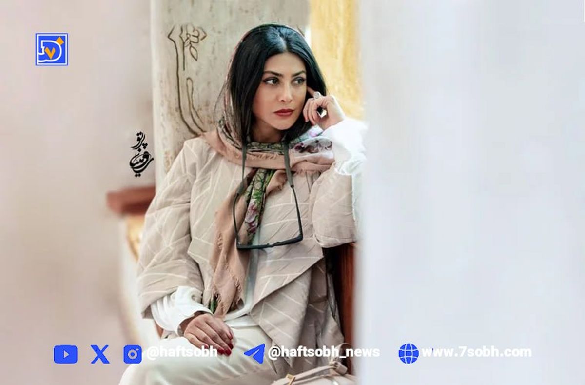 بیوگرافی آزاده صمدی + عکس استایل ظریف و جذاب در ملاءعام