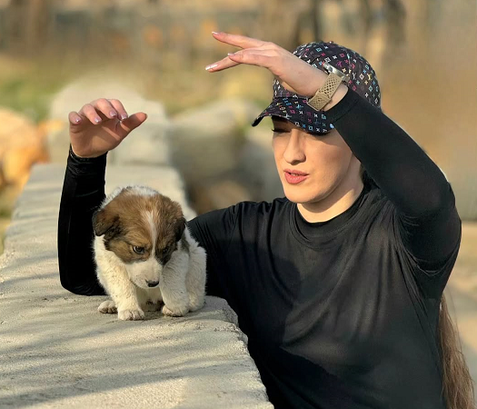 قاب امروز | جمله قصار خانم آیتک چشم رنگی، رونمایی سام اصغری از نامزدش و دلتنگی بغض آلود آناشید حسینی ‌و مریم محبی ‌