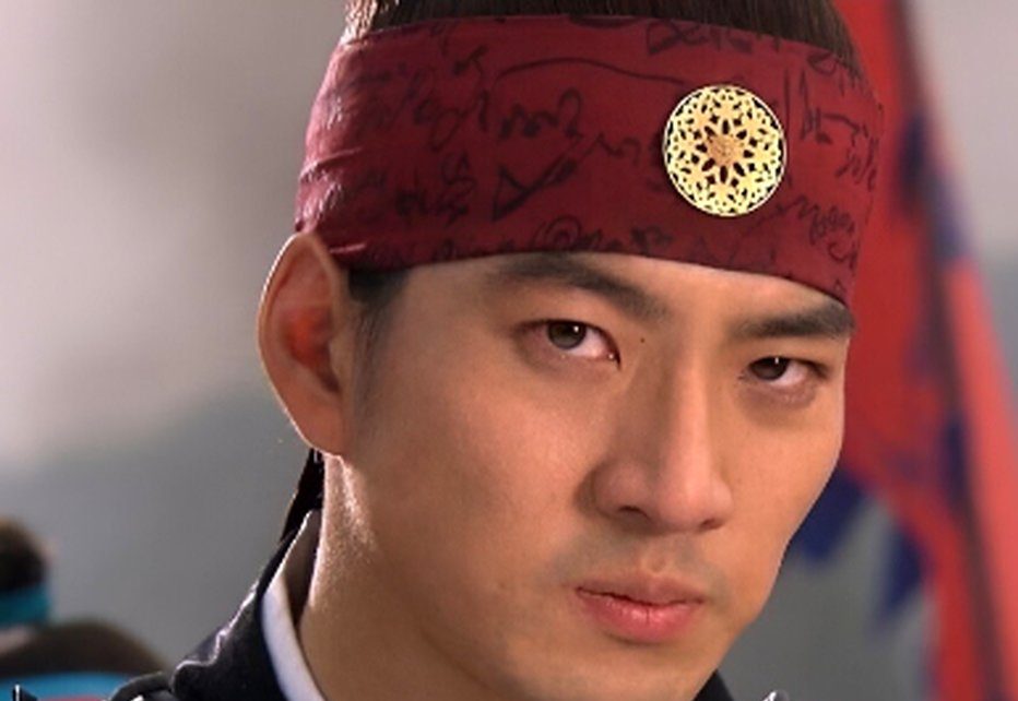 نشانه هایی از پیری جومونگ در جدید تصویر منتشر شده این بازیگر/ پیر نشو لعنتی!