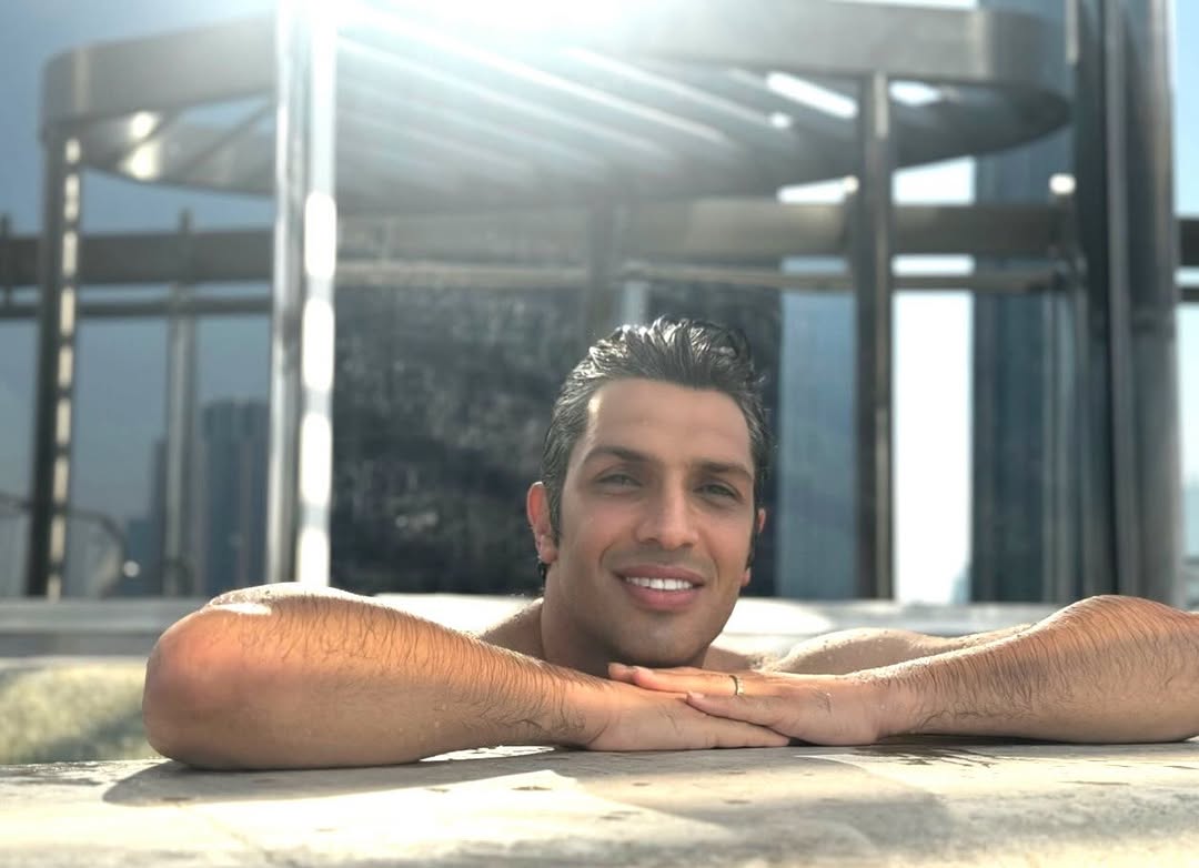 قاب امروز| سپهر حیدری‌‌ ز غوغای جهان فارغ؛ عکس متفاوت چکامه چمن‌ماه و مهسا حجازی