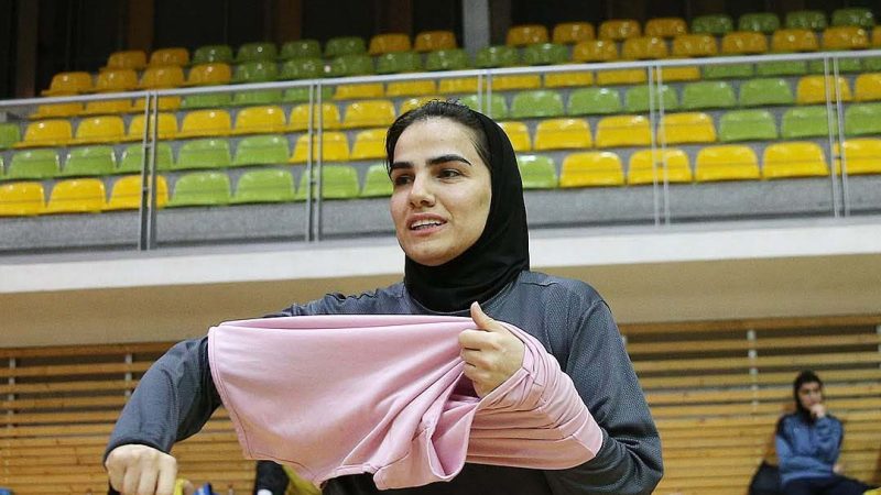 قاب امروز| هنرنمایی فرشته کریمی در تیم ملی، مینا مختاری در تولد فرزندش، ‌ماهور الوند در دره تندیس‌ها