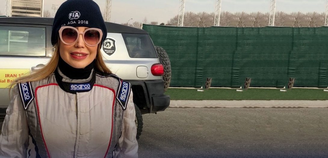 قاب امروز| علی دایی‌ و مهماندار برازنده هواپیمایی امارات‌، نفیسه روشن و خانم اینفلوئنسر، فریبا نادری در میلان‌ و لاله صدیق