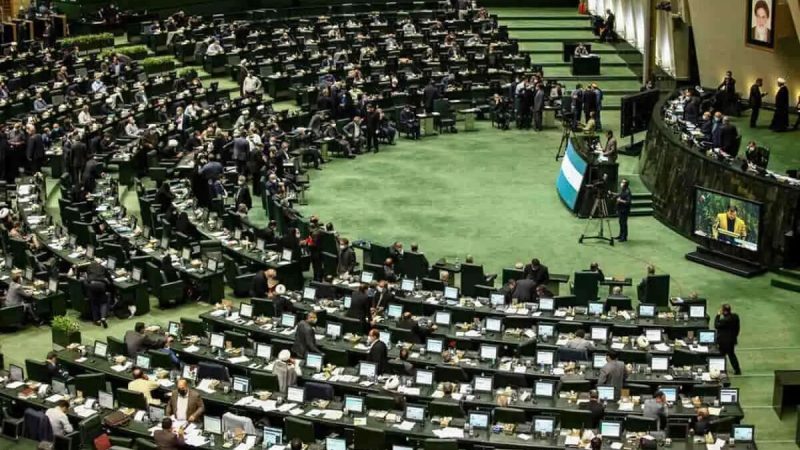 واکنش نمایندگان مجلس به فعال‌شدن مکانیسم ماشه و بازگشتن تحریمها؛ چاره‌ای جز قوی شدن نداریم