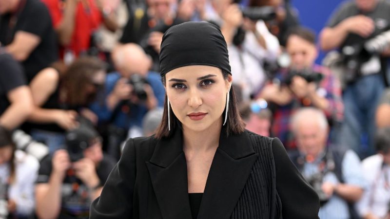 بیوگرافی پریناز ایزدیار + عکس ها و حواشی جشنواره کن ۲۰۲۵