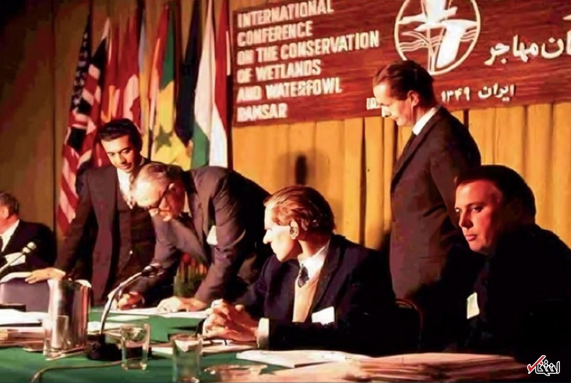 قاب تاریخ|‌ انقلاب ۵۷، دلار‌‌ ۱۴۰۰ تومانی، ب.ام.و ‌ ۲۰۰۲ فابریک، ناصرالدین‌شاه در ‌شهرستانک