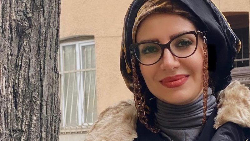 بیوگرافی خاله شادونه؛ از دنیای رنگارنگ کودکی تا مادری