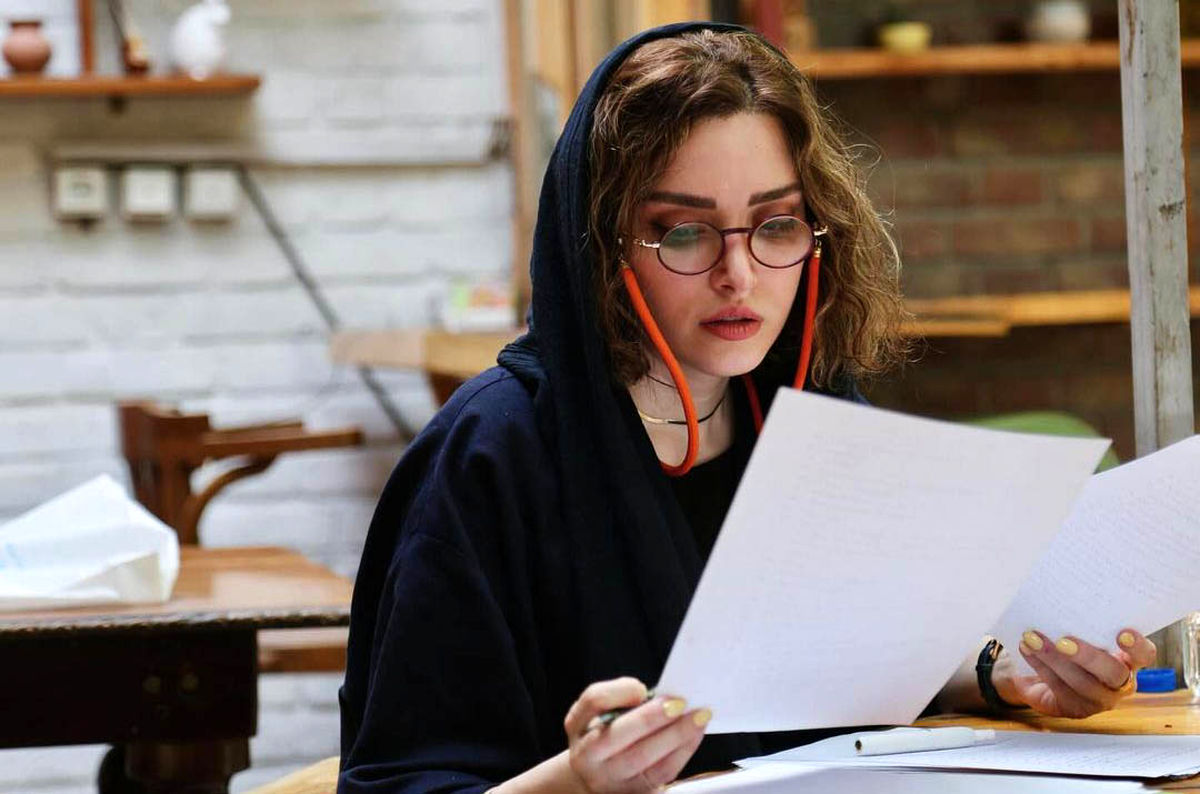 قاب امروز| جمله ‌عجیب آقای نیکبخت‌واحدی، نمایشنامه‌خوانی بهنوش طباطبایی جذاب و بم گردی المیرا شریفی‌مقدم