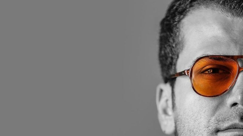 چرخی در تصاویر قدیمی اینستاگرام سلبریتی‌ها؛روزبه حصاری؛ شیک، خاص و جنتلمن+عکس