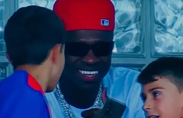 وینیسیوس به‌خاطر بنفیکا به پرتغال رفت!