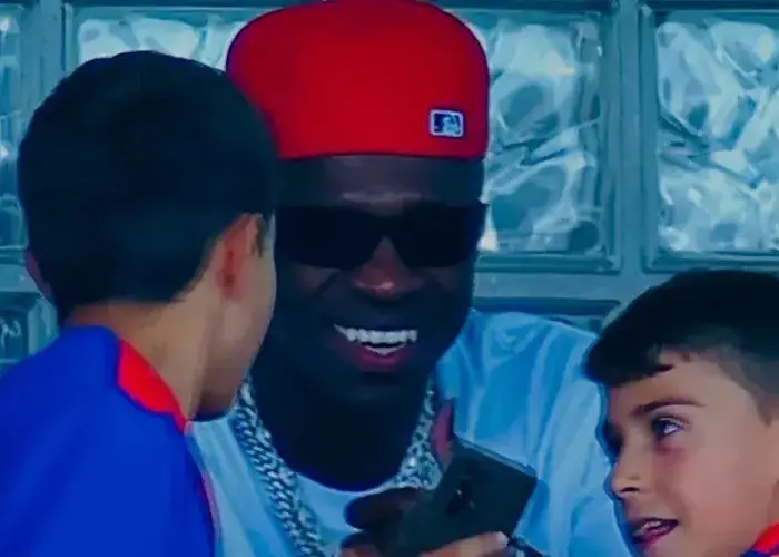 وینیسیوس به‌خاطر بنفیکا به پرتغال رفت!