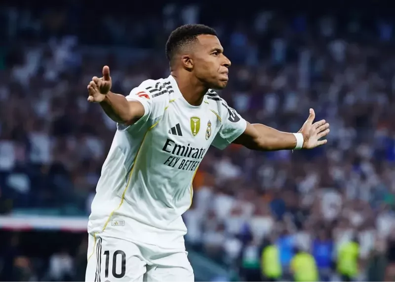 به کمک اشرف: امباپه آماده پرواز در رئال مادرید!