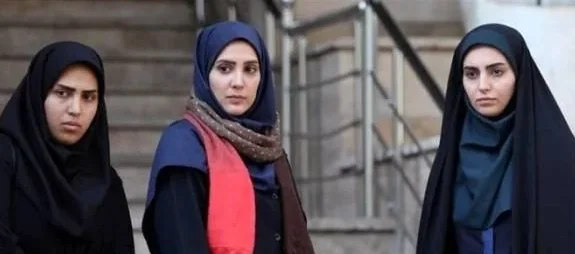 عکس خاله خان‌باجی مهشید جوادی، بازیگر آذری زبان سریال بچه مهندس در کلاس اول ابتدایی +عکس/ خدایاا چقدر ناز بوده😍