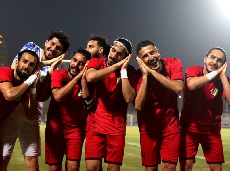 لیگ یک: نبرد پرگل هافبک‌های آبی به سود کیانوش