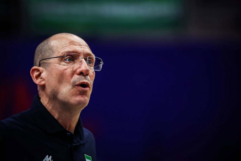 پیاتزا نمی‌دانست طرفدار ایران باشد یا ایتالیا!