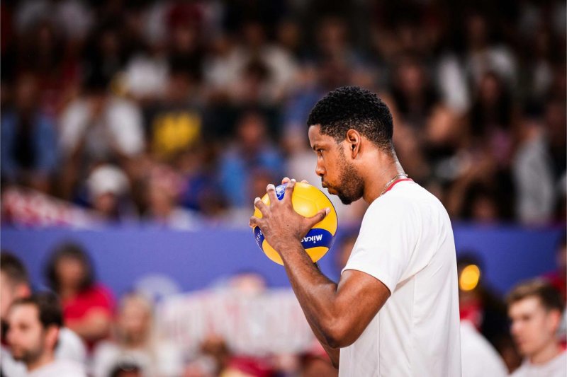 مدعی شماره یک قهرمانی به مانیل رسید