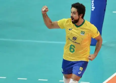 یک تیم جدید هستیم و هدف بزرگی داریم