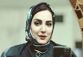 قاب تاریخ|تصویری از نسیم باقریان در اتاق گریم سریال بچه مهندس ۳