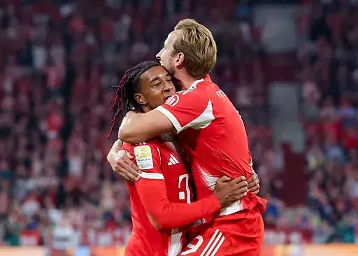 بایرن 5-0 هامبورگ: آلیانز، له نشوید!