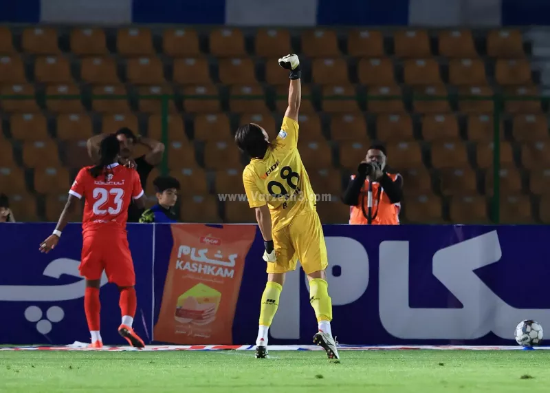 فریاد دروازه‌بان ملوان دیوار صوتی را شکست!