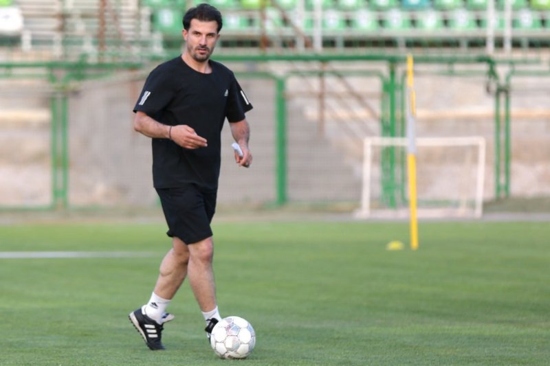 11 بازیکن ذوب آهن برای امتیازگیری در شیراز