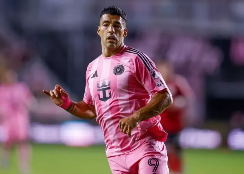 سوارز به خاطر حرکت جنجالی عذرخواهی کرد