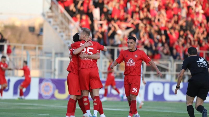 تصمیم جالب تراکتور: ورود آقایان ممنوع!