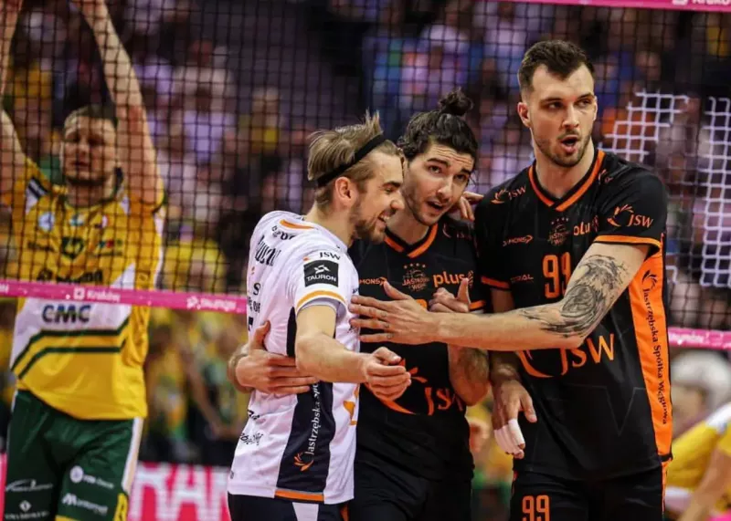 ١۵ امتیاز ستاره ایرانی سوخت!