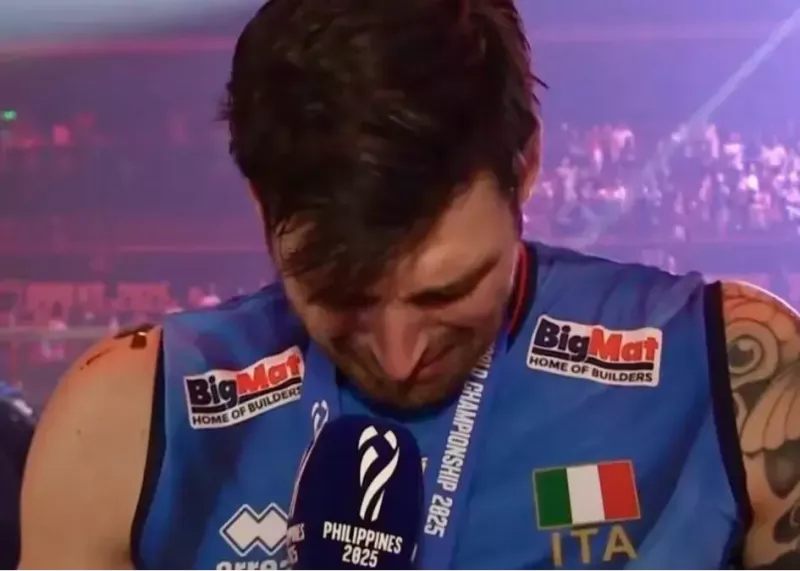 گریه ستاره ایتالیا در پخش زنده: باورم نمی‌شود