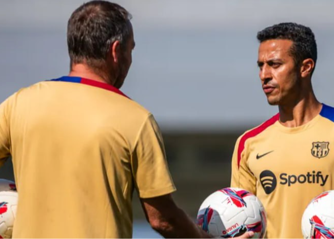 فلیک چشم انتظار بازگشت ستاره سابق بارسا