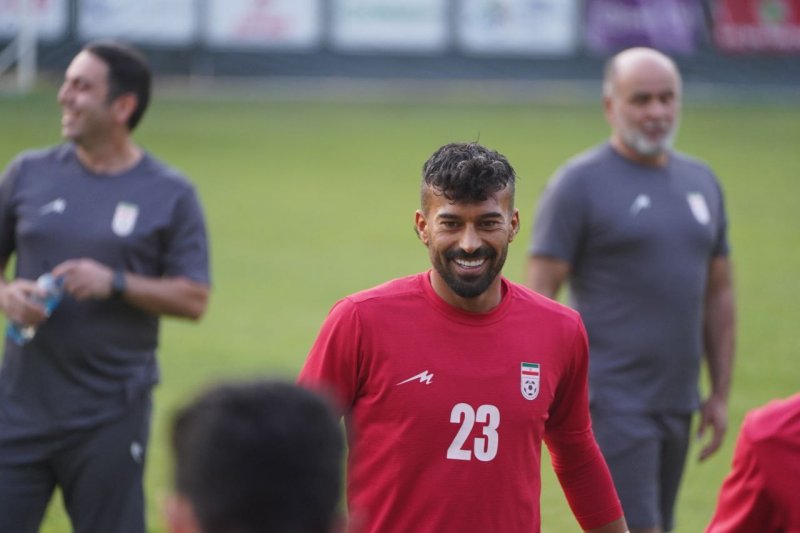 بازوبند تیم ملی به رامین رضاییان رسید