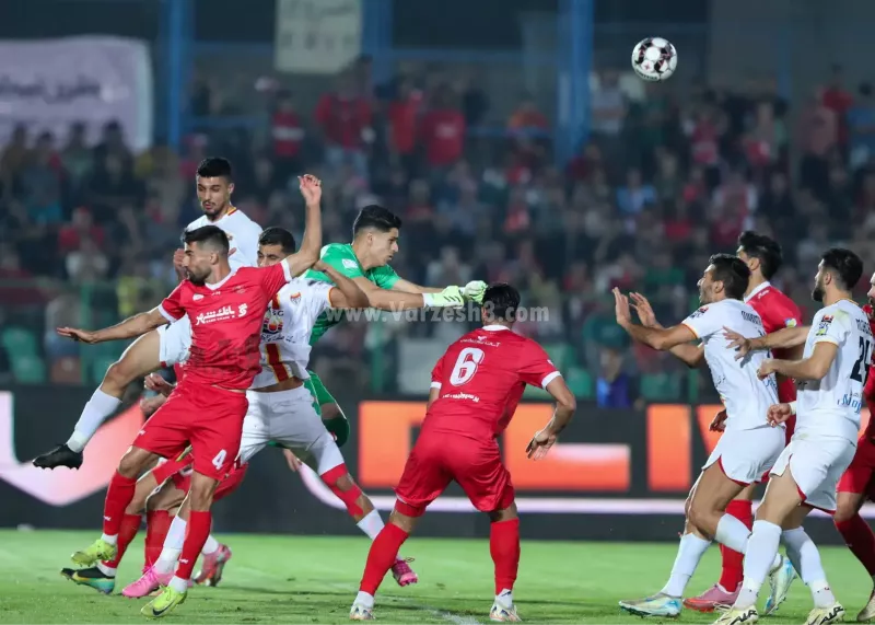 پرسپولیس و فولاد باید ۱۰۰ میلیون بدهند