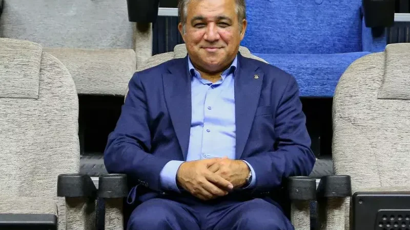 انتخاب مدیرعامل استقلال یک ماه دیگر