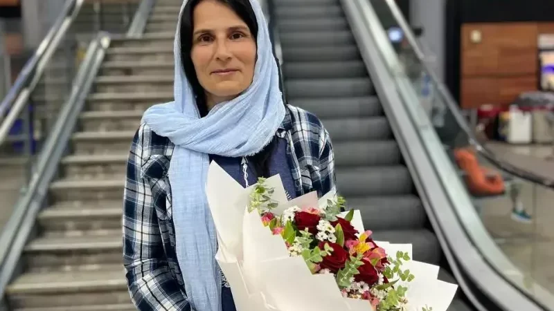 سرمربی تیم ملی هندبال بانوان به تهران رسید