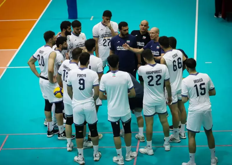 پیاتزا: شیرینی ممنوع، موقع غذا با گوشی بازی نکنید