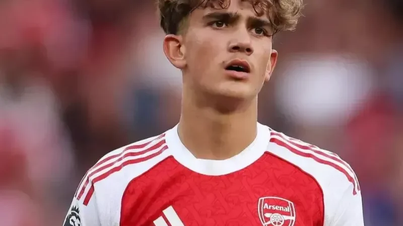 خاص‌ترین پسر انگلیس یامال را شکار می‌کند